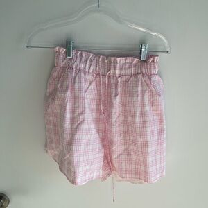 Mable Pink Plaid Women's Shorts